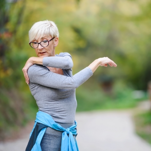 shoulder-pain-relief-Physio-For-Seniors-Vancouver-BC