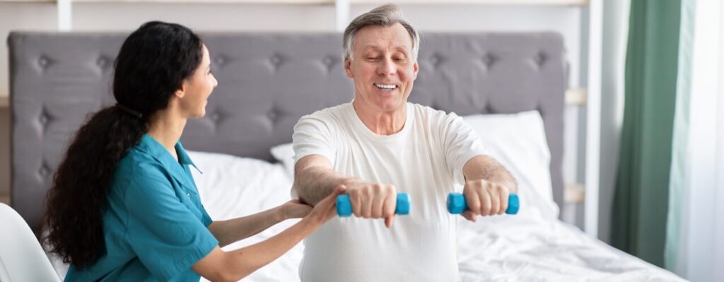 Aging in Comfort: Exploring the Benefits of In-Home Geriatric Physical Therapy