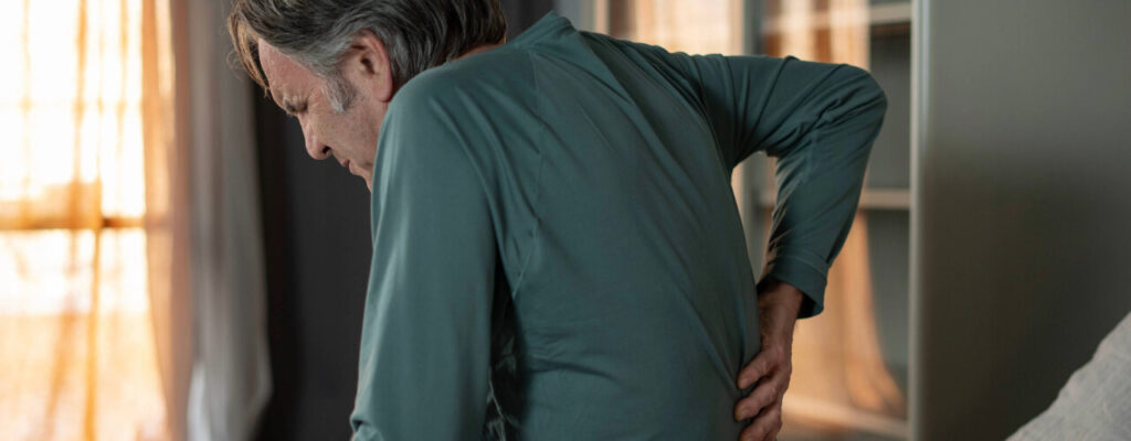 How Osteoporosis Contributes to Posture Problems in Seniors